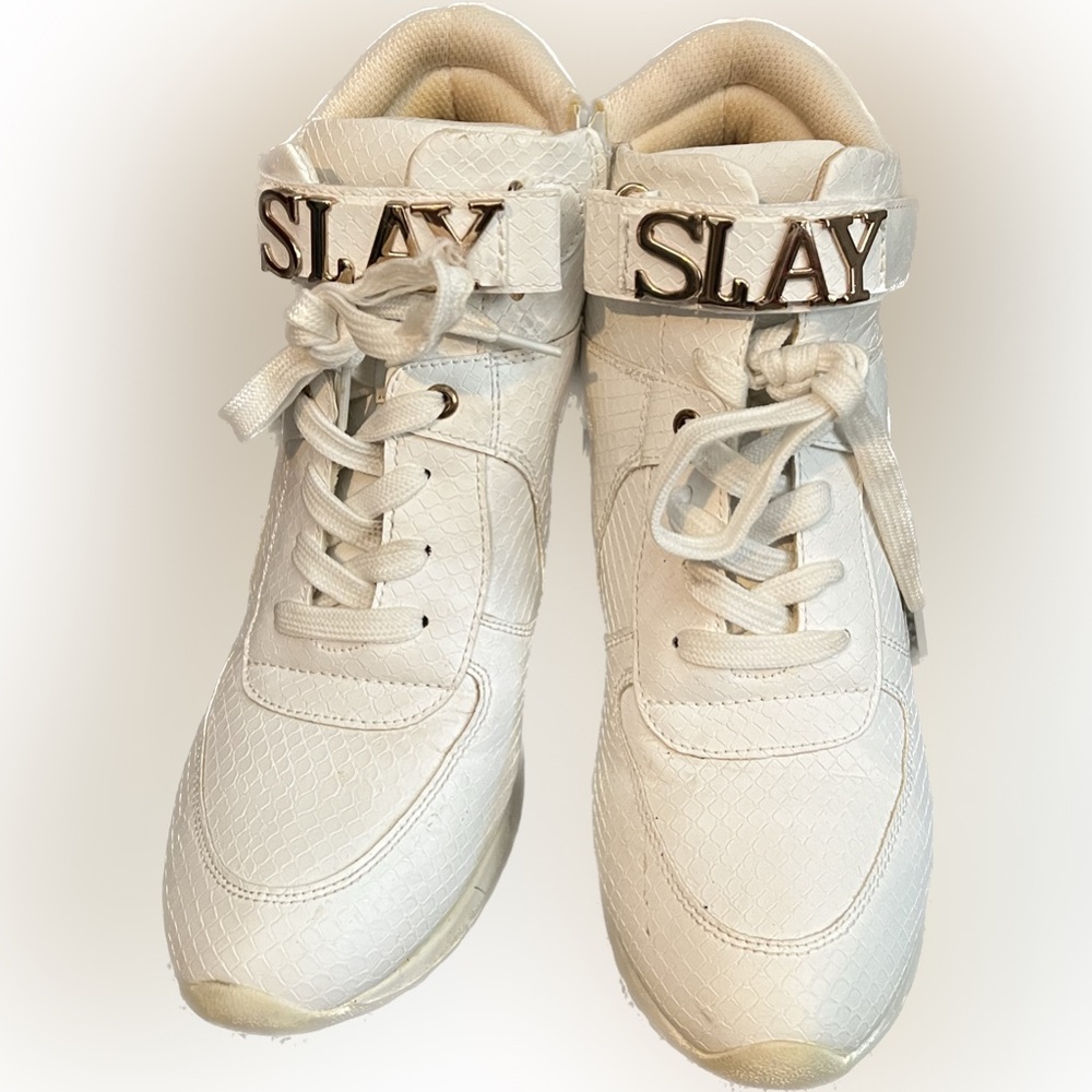 HEELED SNEAKERS. 8.5 USW